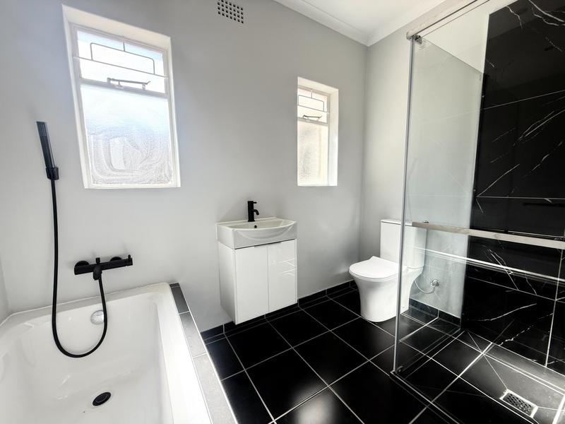 3 Bedroom Property for Sale in Bergzicht Western Cape